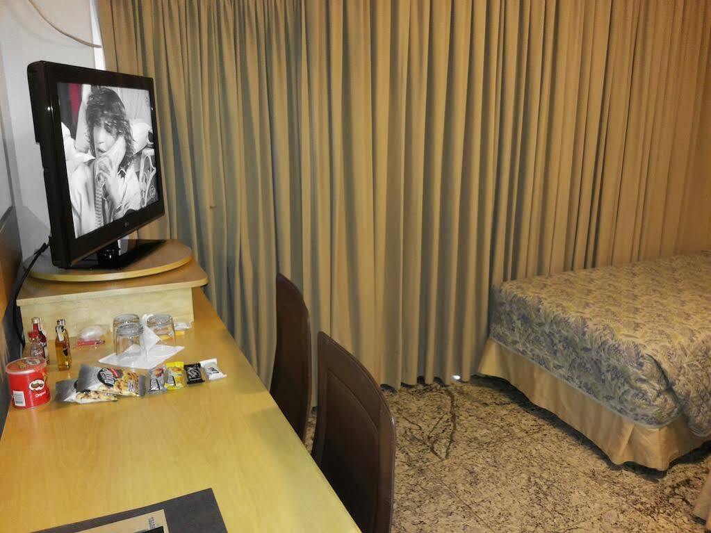Like U Hotel Brasilia Exterior photo